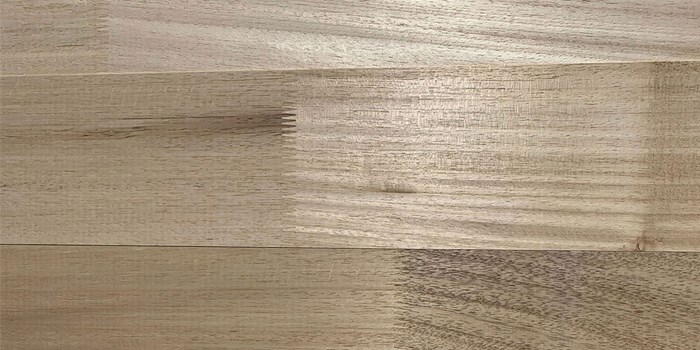 Gevingerlast hout