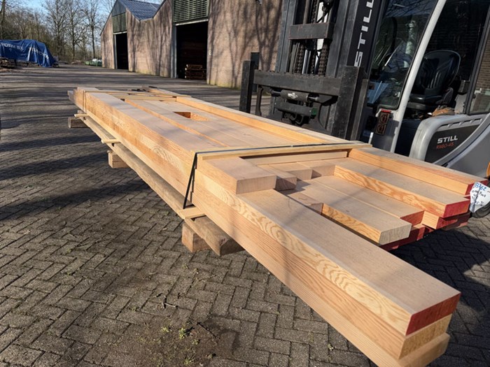 Lot 082562 Veteka : Oregon Pine 43x142, geschaafd